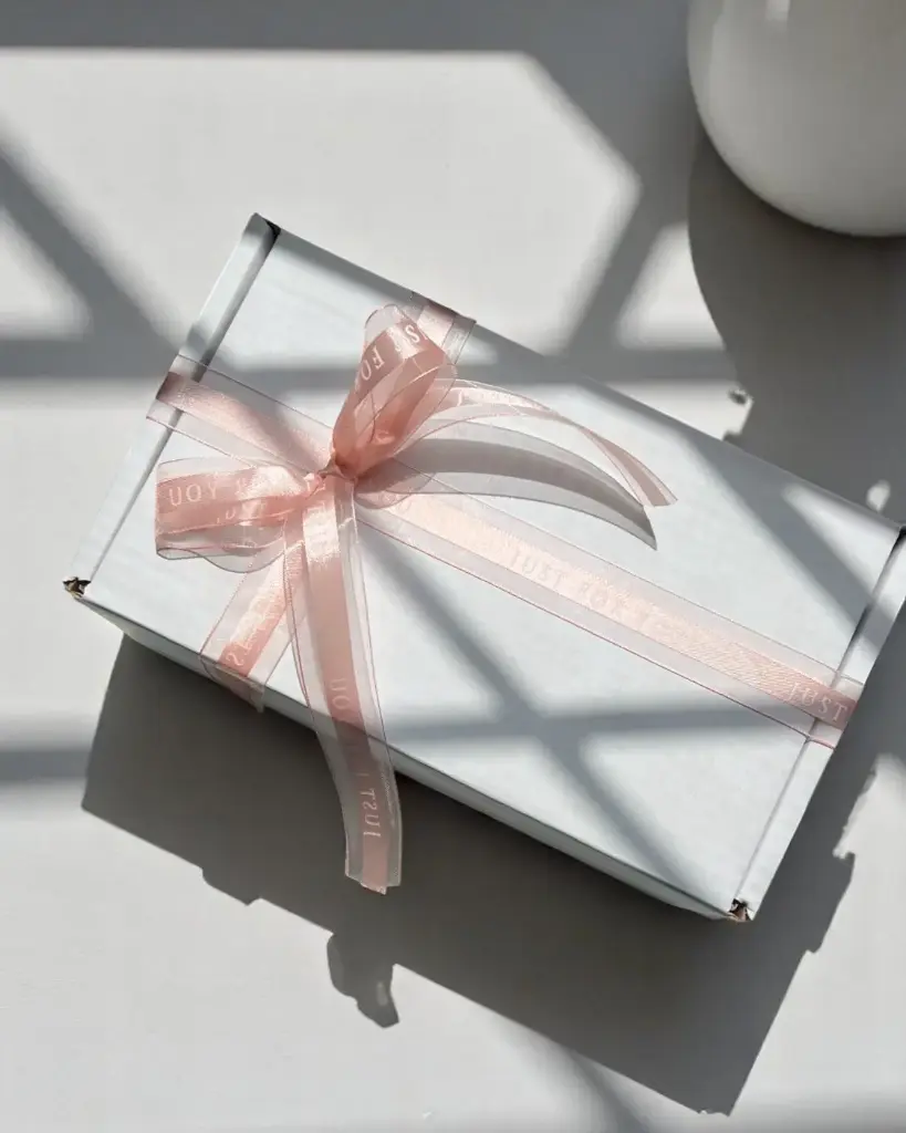 Împachetare cutie cadou 